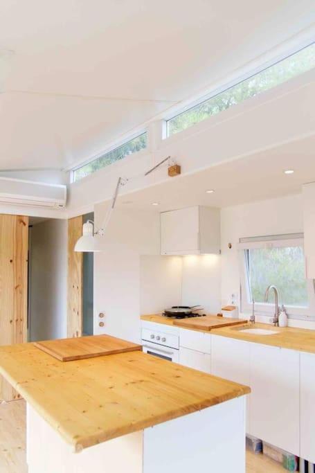 Eco Tiny Home & Office For Digital Nomads Vallmoll Zewnętrze zdjęcie