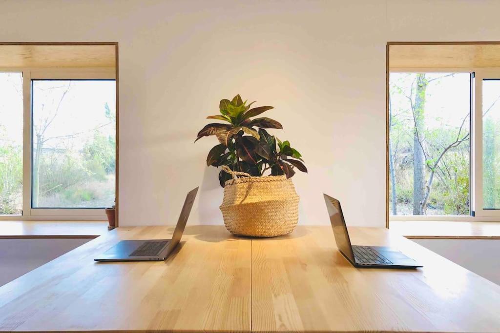 Eco Tiny Home & Office For Digital Nomads Vallmoll Zewnętrze zdjęcie